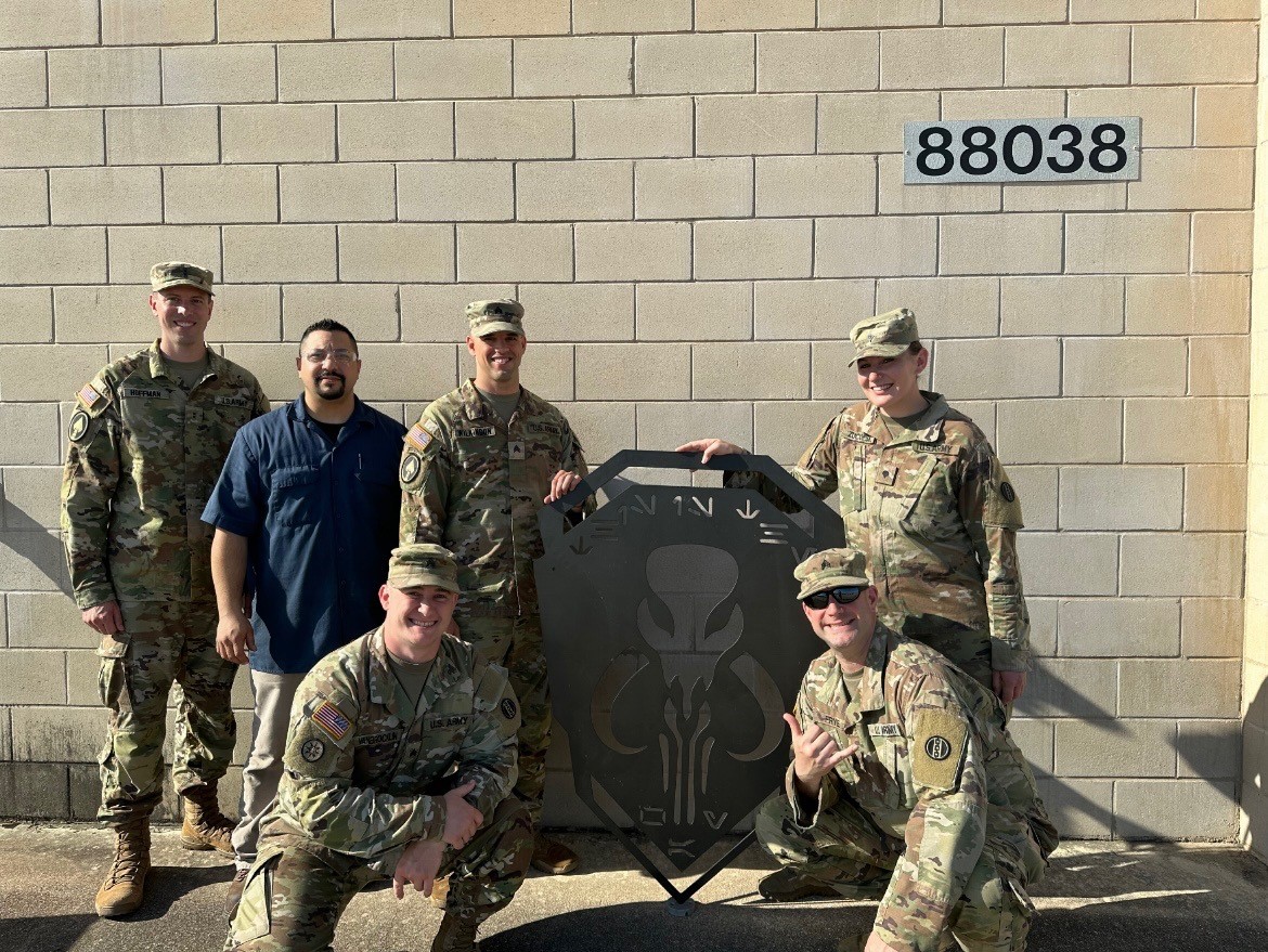 CW2 Hoffman and his team at Ft Cavazos