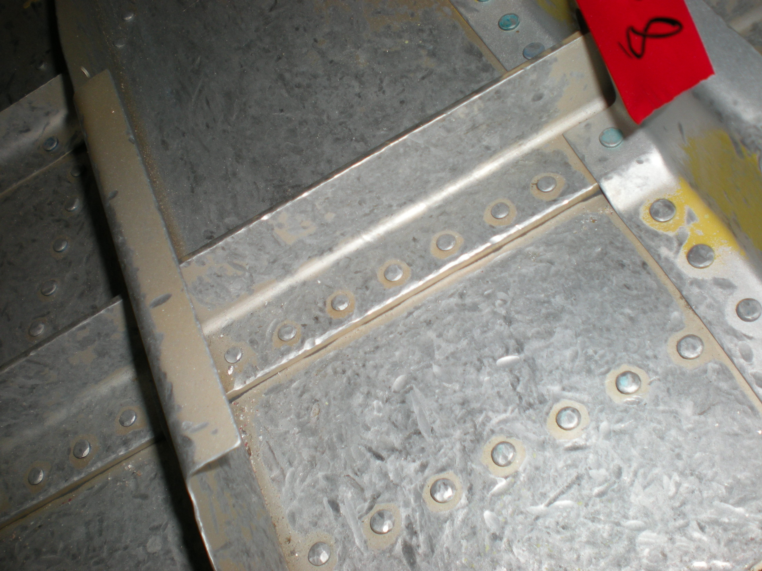 Example of damage in canted beam area on a D-model